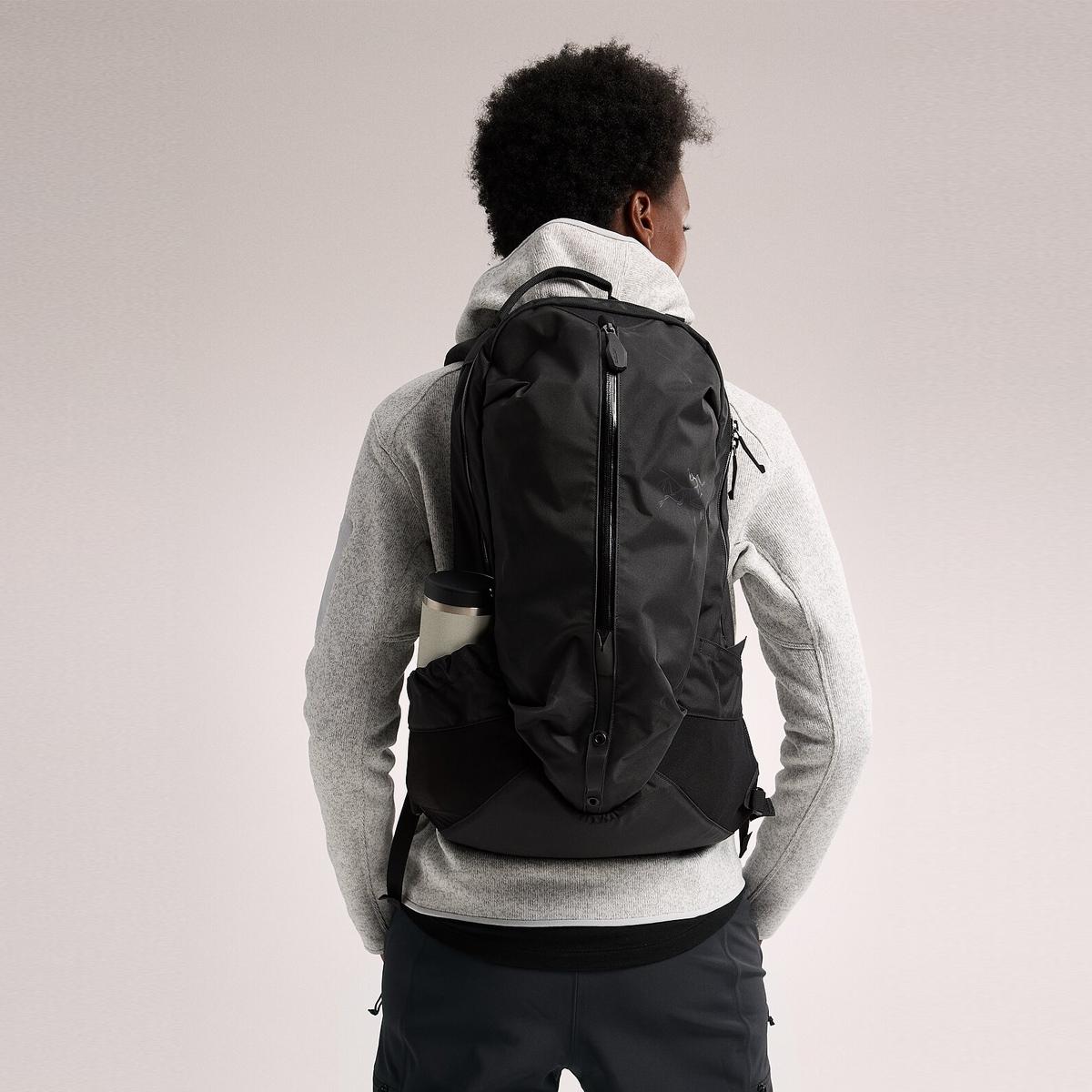 Grey Arcteryx Arro Arc