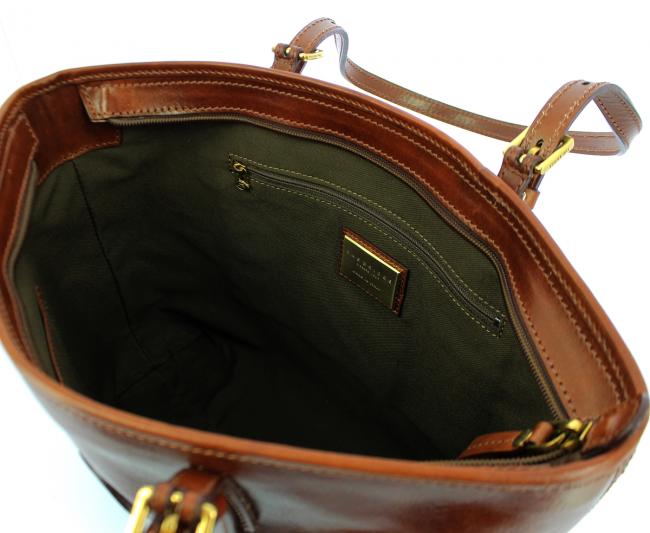 The Bridge Shopper Story L - 4