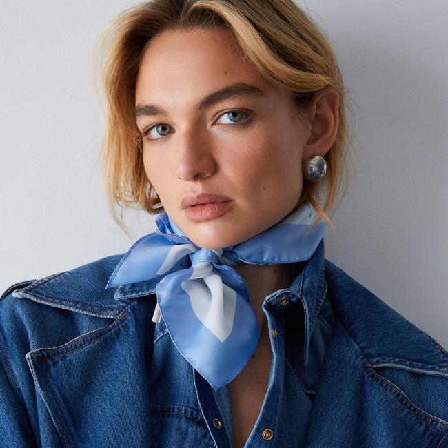 Liu Jo Foulard Piccolo a fiori Bright Blue Wawe - 5