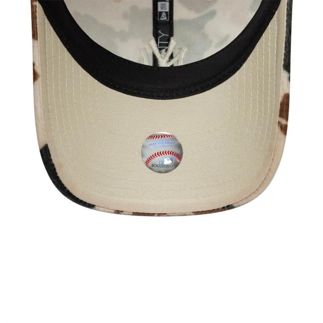 NWER 9TWENTY New York Yankees Animal Print Beige - 2