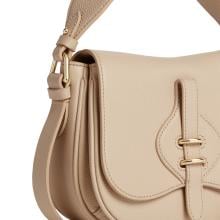 Coccinelle Mavery Small Sandshell - 4