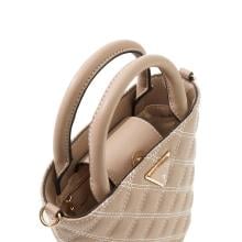 Guess Mini Borsa a secchiello Giully Pale Mocha - 5